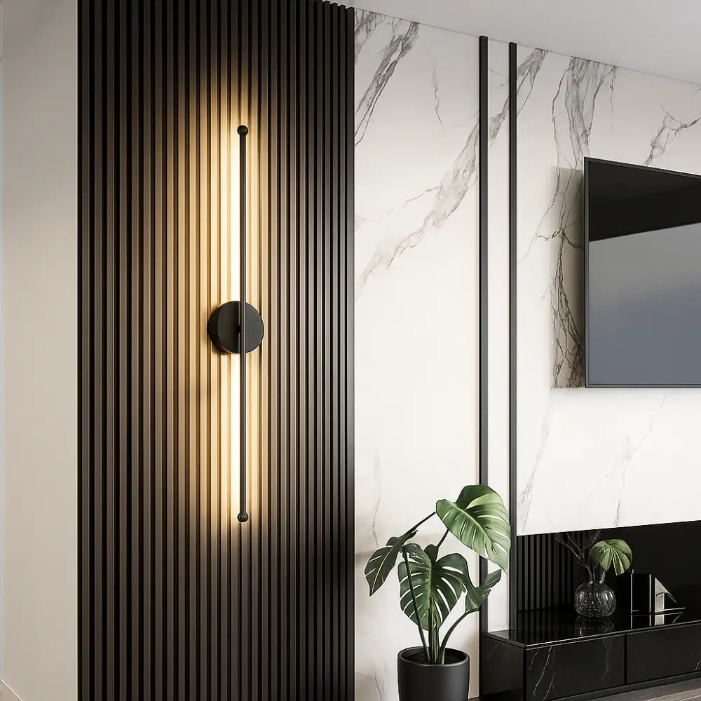 LUMINAIRE MAISON Applique murale LED noire verticale design intégrée sur panneau rainuré.