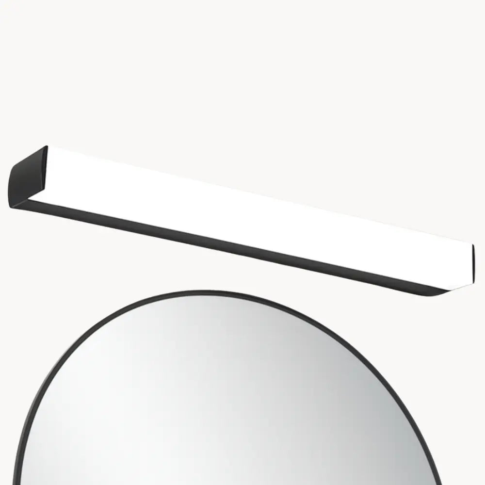 Applique murale LED linéaire noir argent, design moderne, disponible en plusieurs tailles.