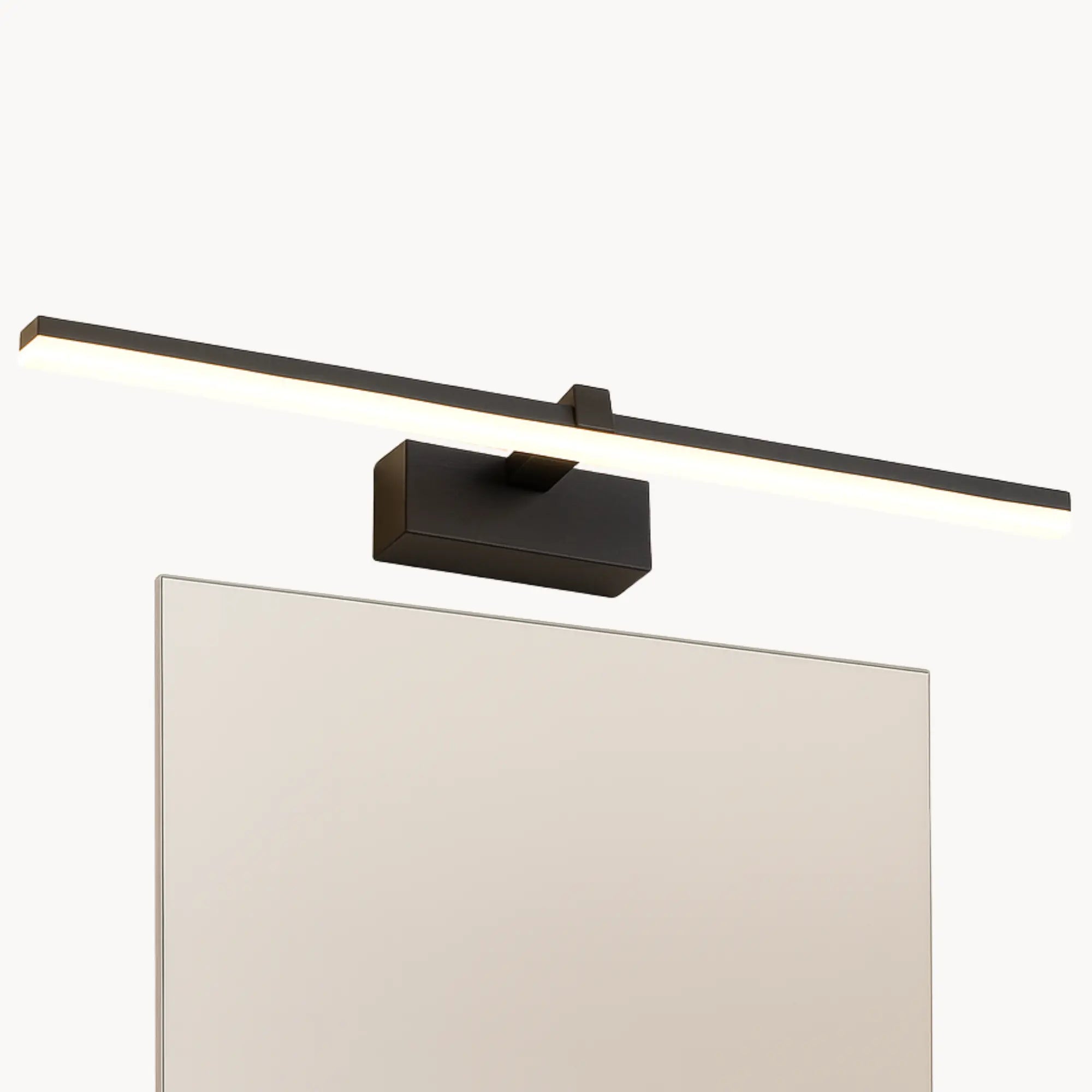 Applique murale LED noire moderne en acier, design épuré, éclaire efficacement, finition élégante.