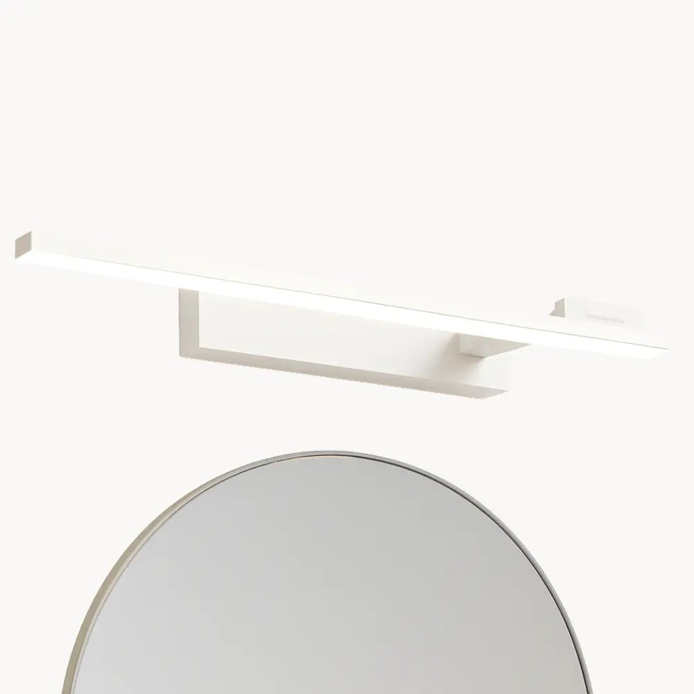 Applique murale LUMINAIRE MAISON LED linéaire orientable, noire ou blanche, design épuré.