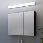 Discover modern elegance: ORLUNE HOME LED wall light in adjustable black chrome.