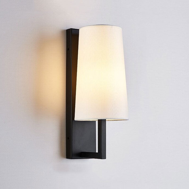 Experience soft, elegant illumination with this American-style wall light’s gentle, refined glow.