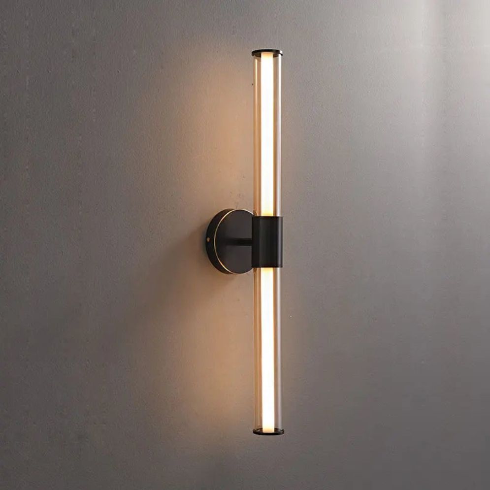 This vertical LED tube light emits a cozy glow—perfect for modern, stylish bathroom lighting.