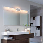 LUMINAIRE MAISON Applique murale salle de bain design épuré LED integrated éclairant la pièce.